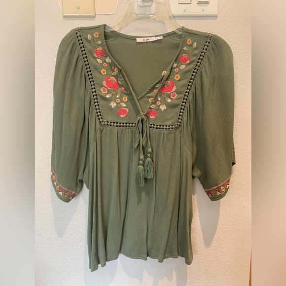 🌟 EUC 🌟 Boho top - Size M - Picture 1 of 2